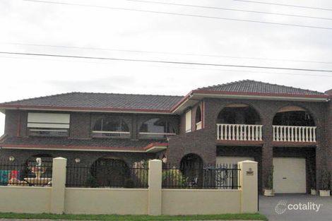 8 Mitton Ave, Henley Beach, SA 5022