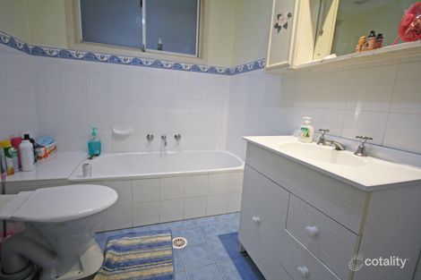 Property photo of 1 Hodkin Place Ingleburn NSW 2565