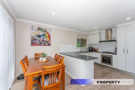 Property photo of 24 Eastern Avenue Newborough VIC 3825