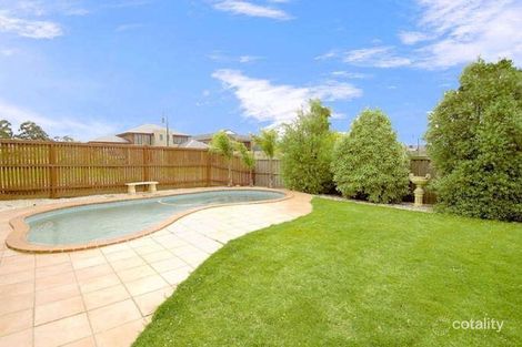 Property photo of 42 Cherryhills Drive Cranbourne VIC 3977