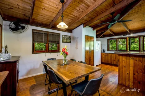 Property photo of 5L Cyathea Close Kamerunga QLD 4870