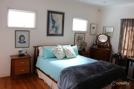 Property photo of 28 Toowoomba Road Oakey QLD 4401