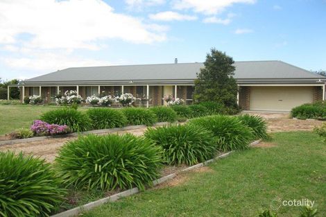 Property photo of 17 Howitt Avenue Eastwood VIC 3875