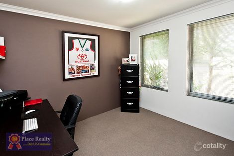 Property photo of 18 Wuraling Pass Wannanup WA 6210