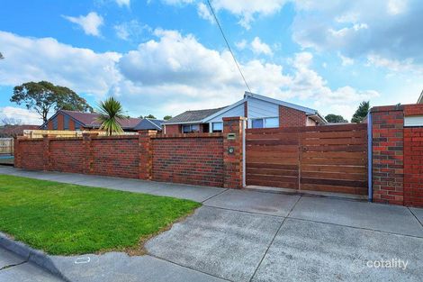 Property photo of 6 Sandleford Place Dingley Village VIC 3172