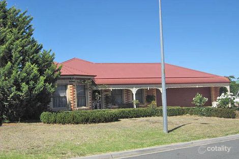 10 Cassowary Cl, Taylors Lakes, VIC 3038