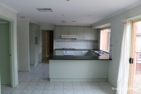 Property photo of 10 Graham Court Altona Meadows VIC 3028