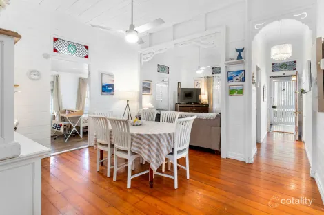 Property photo of 17 Kirkellen Street Berserker QLD 4701