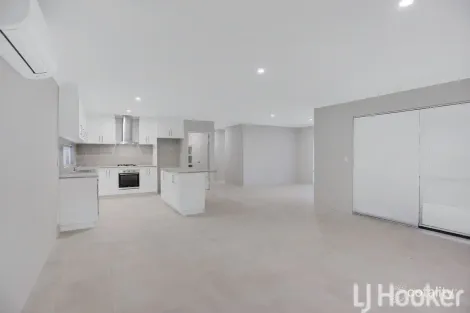 Property photo of 61 Dandaragan Drive Dawesville WA 6211