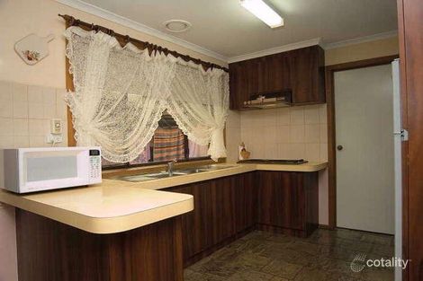 Property photo of 5 Molga Close Kurunjang VIC 3337