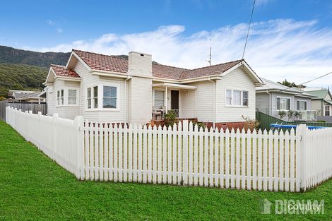 Property photo of 32 Redman Avenue Thirroul NSW 2515