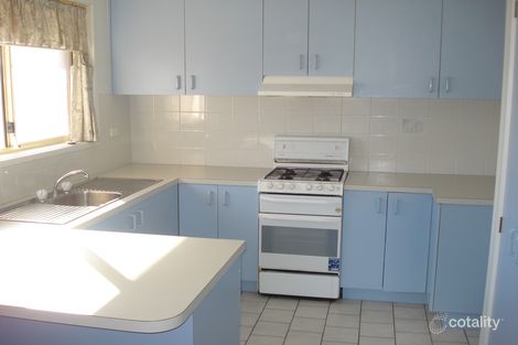 Property photo of 2/27 Trood Street Sale VIC 3850
