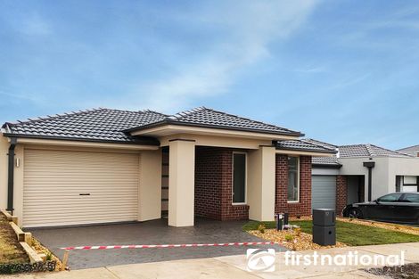 Property photo of 17 Anvil Way Clyde North VIC 3978