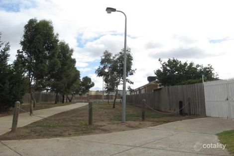 6a Brogil Walk, Sydenham, VIC 3037