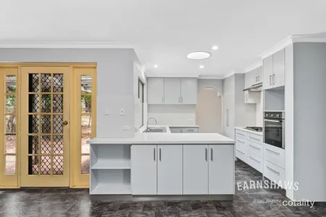 Property photo of 39 Bilgoman Road Glen Forrest WA 6071