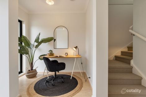 Property photo of 8 Fewster Circuit Mickleham VIC 3064