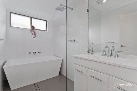 Property photo of 215 Alexander Drive Alexander Heights WA 6064