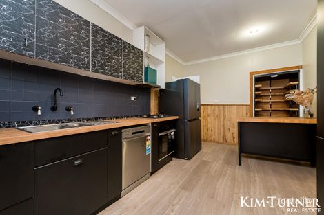 Property photo of 40 Jinda Road Koongamia WA 6056