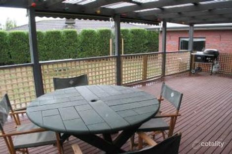 Property photo of 15 Leah Court Rowville VIC 3178