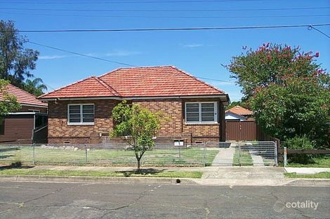 14 Austin Cres, Belfield, NSW 2191