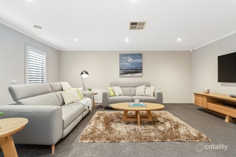 Property photo of 4 Echidna Close Langwarrin VIC 3910