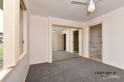 31 Flamingo Dr, Cameron Park, NSW 2285