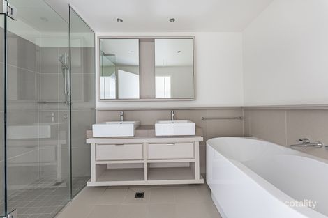 115/8 Waterside Pl, Docklands, VIC 3008