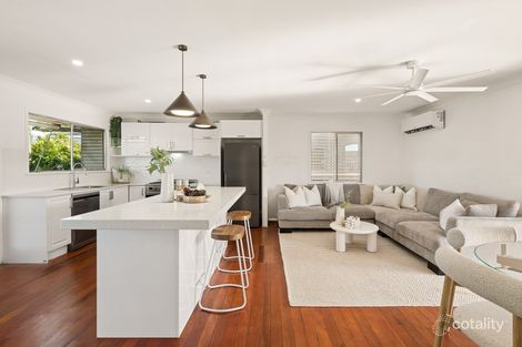 Property photo of 34 Meyrick Cannon Hill QLD 4170