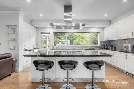 Property photo of 6 Glamis Court Balwyn North VIC 3104
