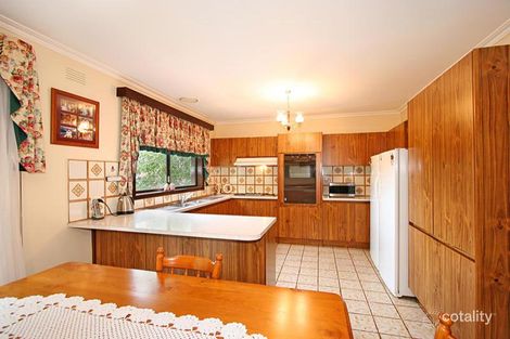 Property photo of 7 Cedar Close Chadstone VIC 3148