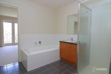 Property photo of 10/19 Sovereign Place Wantirna South VIC 3152