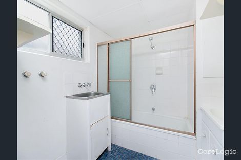 Property photo of 2/20 Mawarra Street Palm Beach QLD 4221