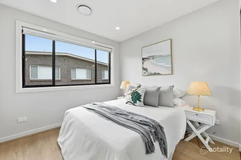 Property photo of 14 Ashwini Glade Box Hill NSW 2765