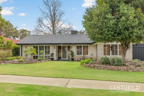 Property photo of 33 Sutherland Drive Thornlie WA 6108