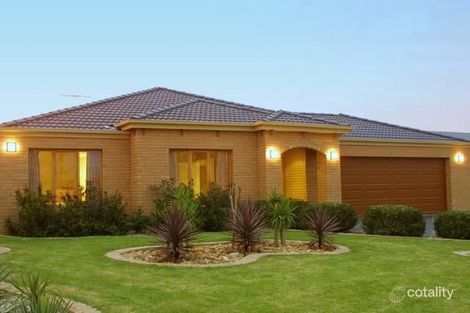35 Marsh Gr, Berwick, VIC 3806