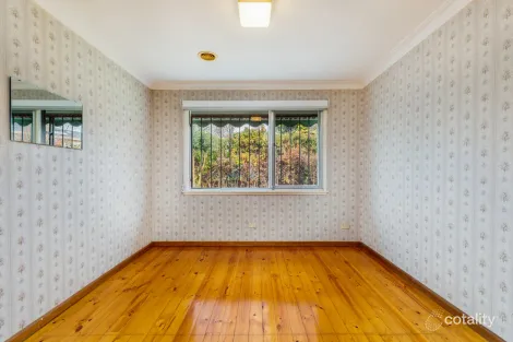 Property photo of 42 Golden Grove Red Hill ACT 2603