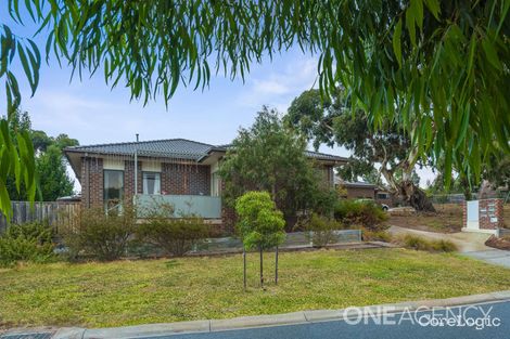 Property photo of 1/9-17 Wallaby Walk Sunbury VIC 3429