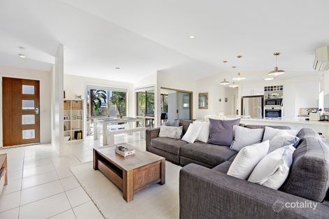 Property photo of 25 Murrumba Drive Ashmore QLD 4214