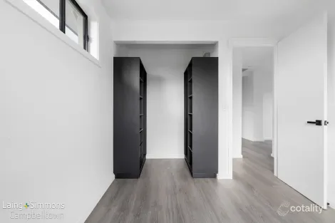 Property photo of 28 Kowald Street Elderslie NSW 2570