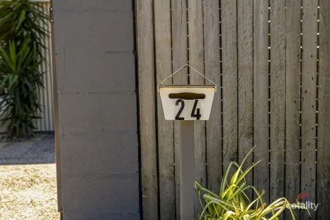 Property photo of 24 Margaret Street Tannum Sands QLD 4680