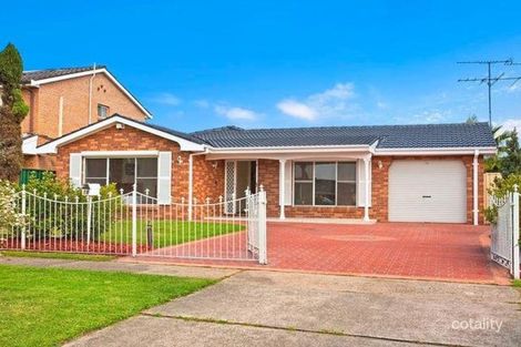 18 Lachlan St, Bossley Park, NSW 2176