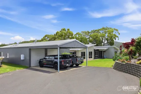 Property photo of 16 Ridgeline Drive Tanby QLD 4703