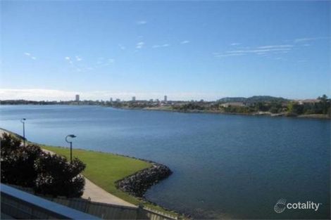 8/21 Lake St, Varsity Lakes, QLD 4227