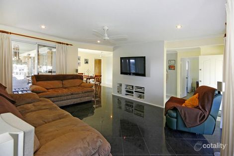 Property photo of 16 Bangalow Street Narrawallee NSW 2539