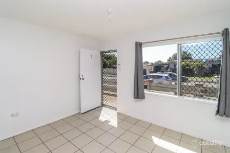 1/10 Daphne Ave, Mornington, QLD 4825