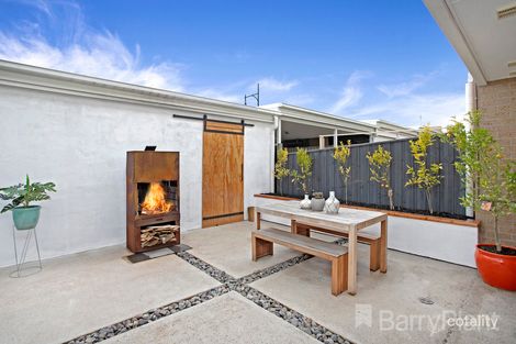 Property photo of 53 Venezia Promenade Greenvale VIC 3059