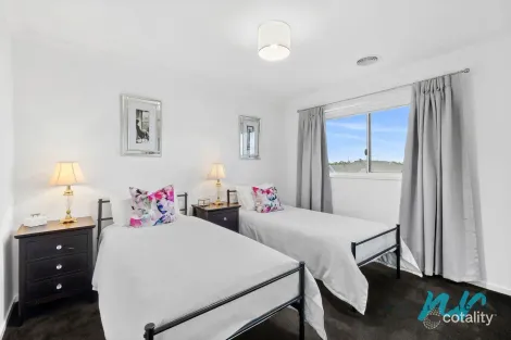 Property photo of 20 Monahan Drive St Leonards VIC 3223