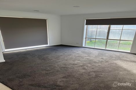 Property photo of 14 Clitheroe Green Derrimut VIC 3026