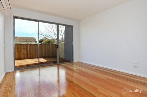 Property photo of 2/39 Mark Street Rosebud VIC 3939