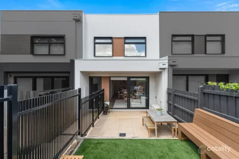 Property photo of 6 Wineglass Walk Carrum Downs VIC 3201